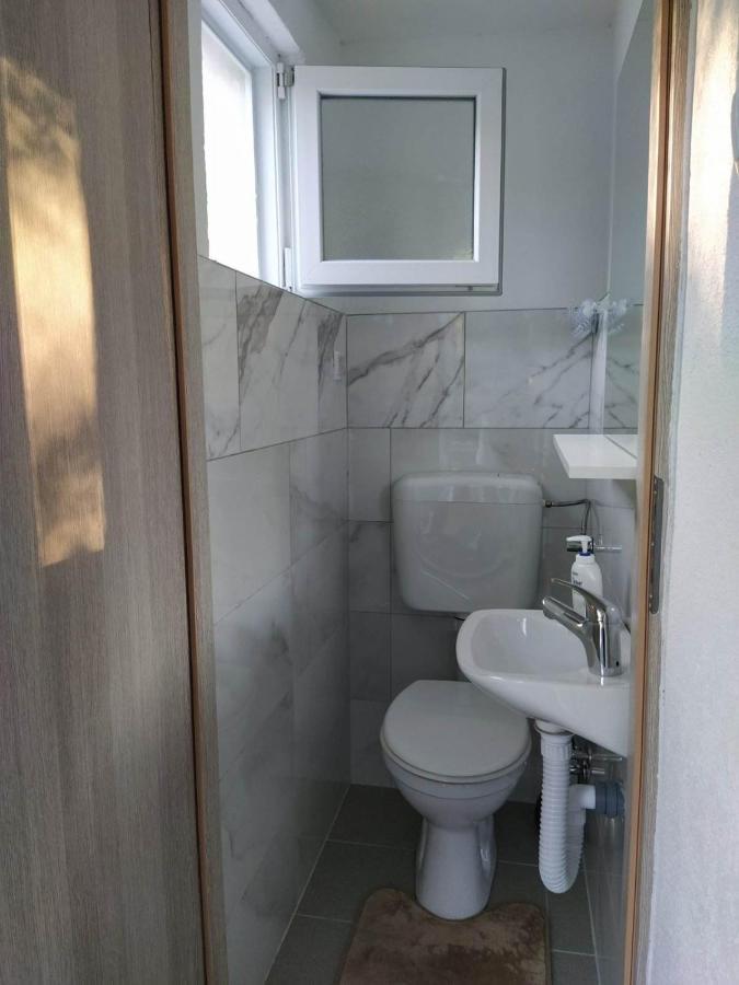 Guest House Bee Visoko Ngoại thất bức ảnh